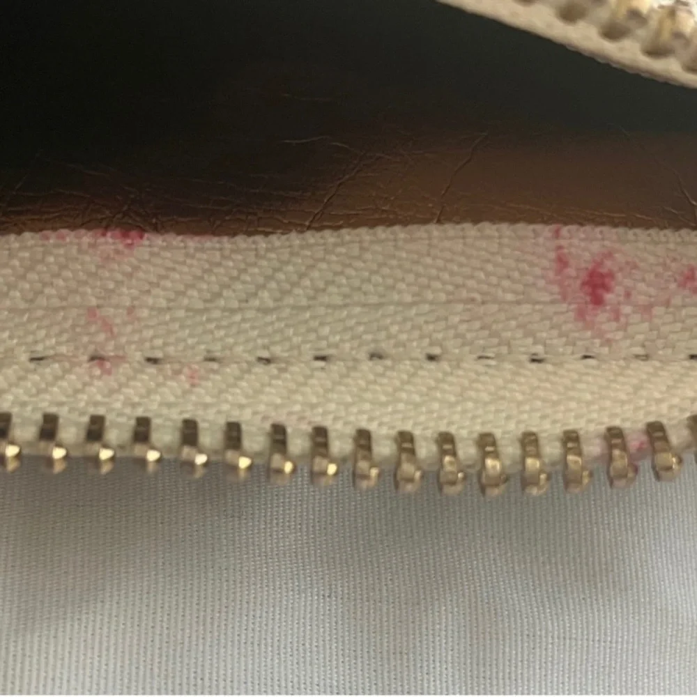 Michael Kors Monogram Vanilla Pouchette - Picture 8 of 8